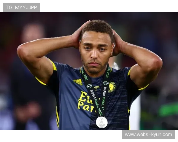 欧协联贝尔格莱德红星1-0格拉茨风暴,薛英佑打满全场 欧协联贝尔格莱德红星1-0格拉茨风暴,薛英佑打满全场