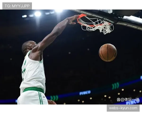 凯尔特人半场利用对手失误拿下20分，反击得分遥遥领先